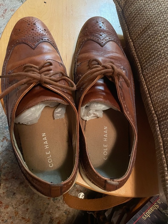 COLE HAAN Sz 10 lace up leather shoes